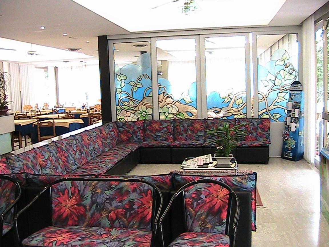 Hotel Universo Rimini Kültér fotó